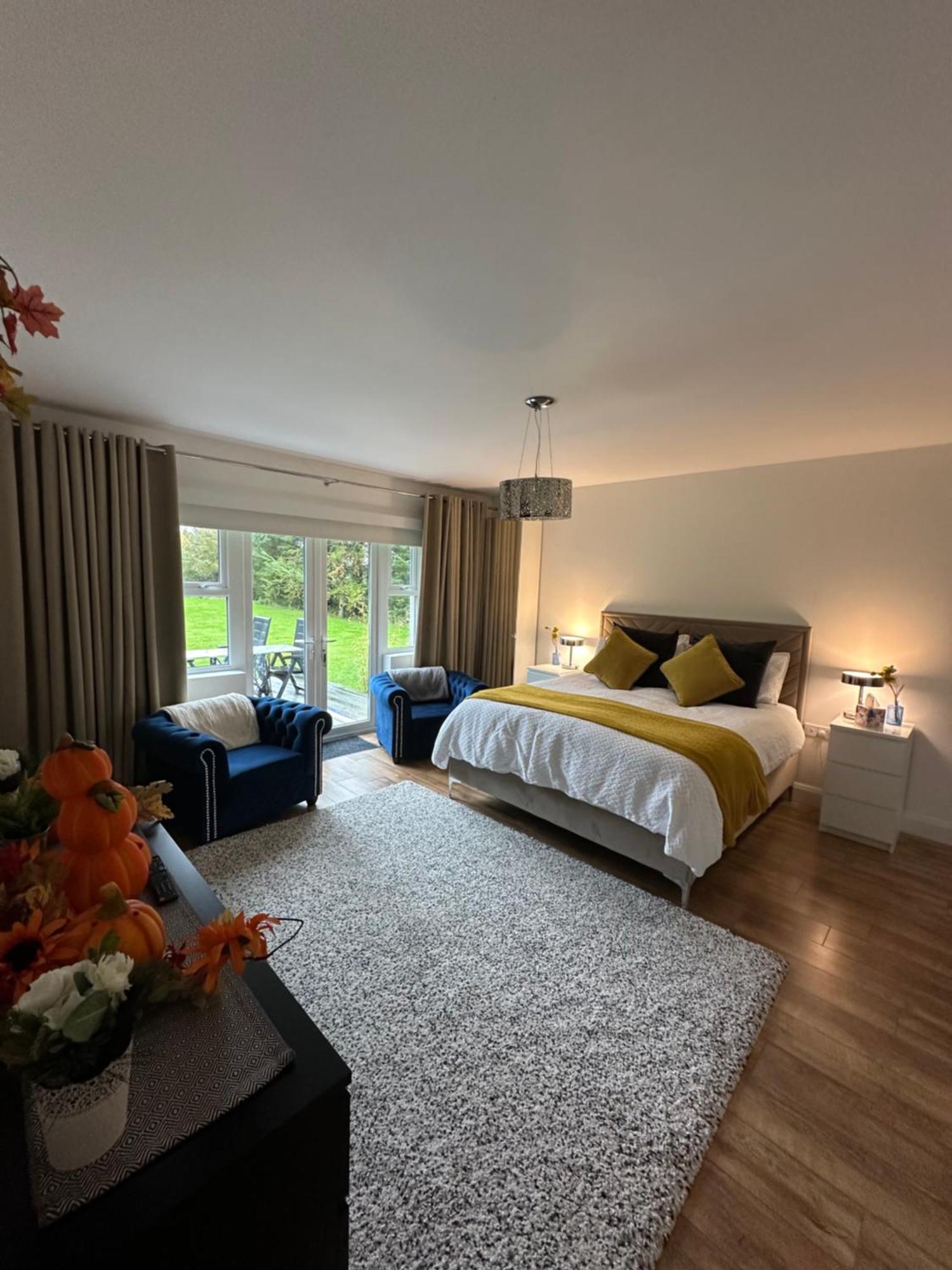 Forest Path Luxury Studio Apartment With Large Bedroom Bathroom And Sauna Sleeps Up To 4 Ballynahinch Exteriör bild